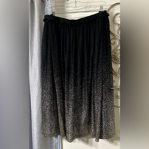 Plus size Ombré Black/Gold glitter skirt - Picture 9 of 10